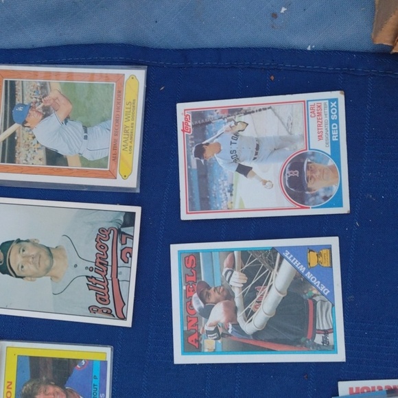 Baseball Card Lot - Picture 3 of 5